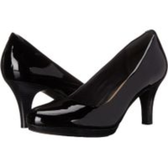 clarks shoes tempt appeal